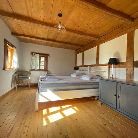 Izerski Dom 农家乐 *